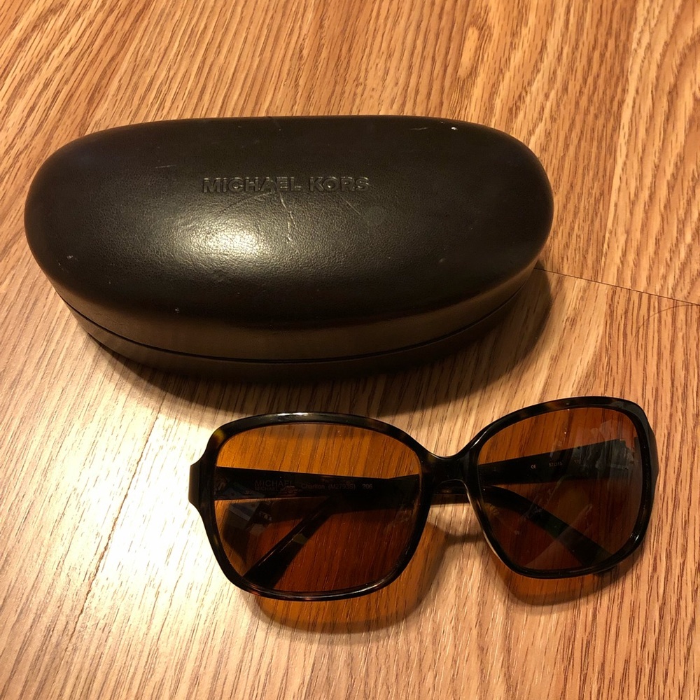 MICHAEL KORS SUNGLASSES